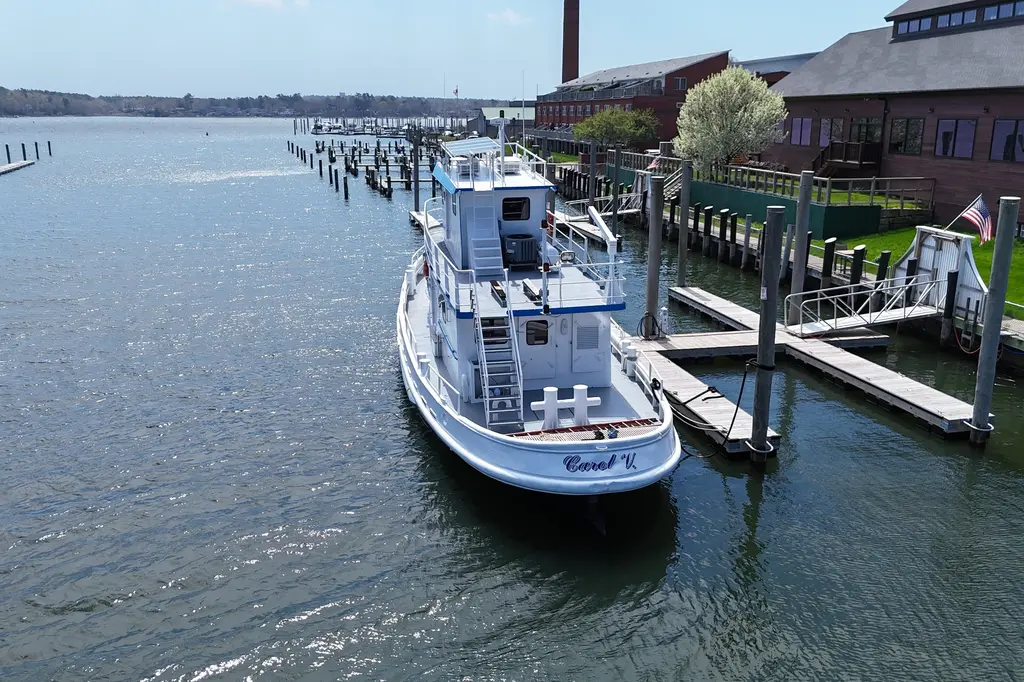 Carol V 1954 American 70 Tug Yacht For Sale in Wareham MA Carol V 1954 American 70 Tug Yacht For Sale in Wareham MA