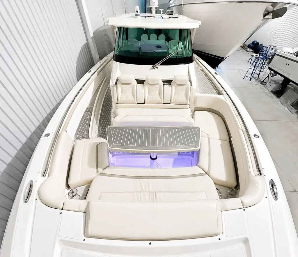 Papa Charlie 2023 Tiara Yachts 48 LS Yacht For Sale in Sturgeon Bay WI Papa Charlie 2023 Tiara Yachts 48 LS Yacht For Sale in Sturgeon Bay WI