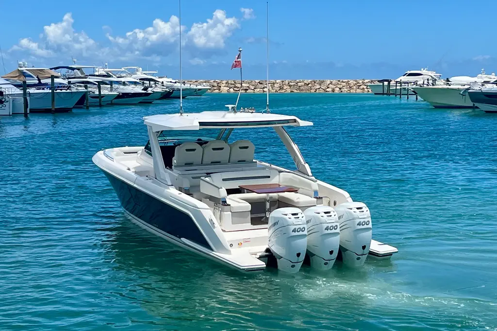 2022 Tiara Sport 38 LS Yacht For Sale in La Romana 2022 Tiara Sport 38 LS Yacht For Sale in La Romana