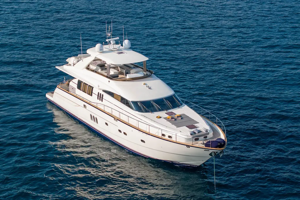 2003 Princess 25M Yacht For Sale in Alimos 2003 Princess 25M Yacht For Sale in Alimos