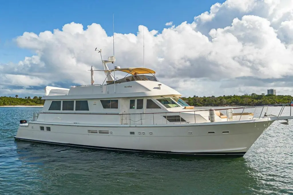 1989 Hatteras 78 Cockpit Motor Yacht Yacht For Sale in Palm Beach Shores FL 1989 Hatteras 78 Cockpit Motor Yacht Yacht For Sale in Palm Beach Shores FL