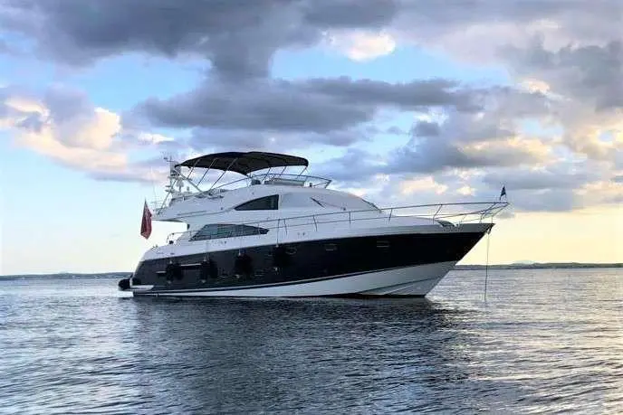 2010 Fairline Squadron 65 Yacht For Sale in Cala d'or 2010 Fairline Squadron 65 Yacht For Sale in Cala d'or