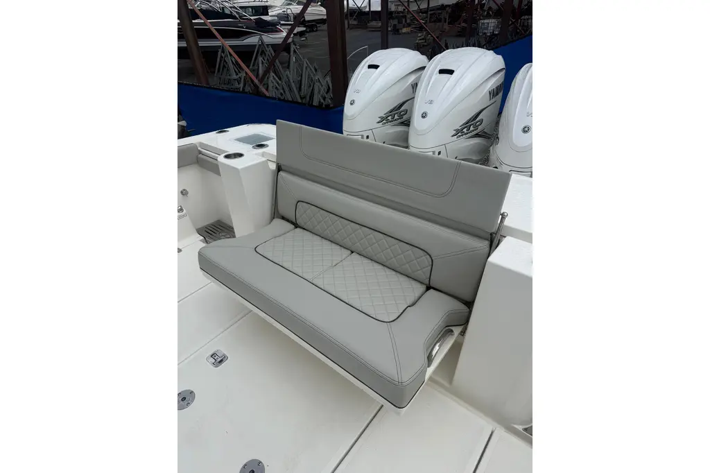 2023 Pursuit S 428 Sport Yacht For Sale in Lindenhurst NY 2023 Pursuit S 428 Sport Yacht For Sale in Lindenhurst NY