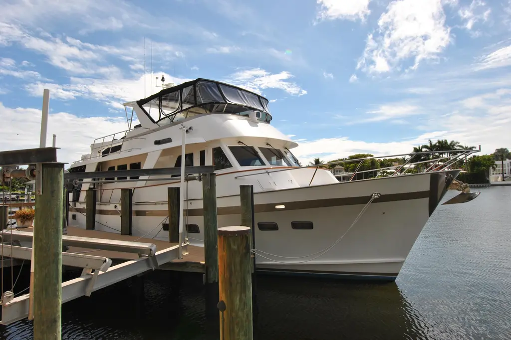 WANDERER 2002 Grand Alaskan Cockpit Motor Yacht Yacht For Sale in Naples FL