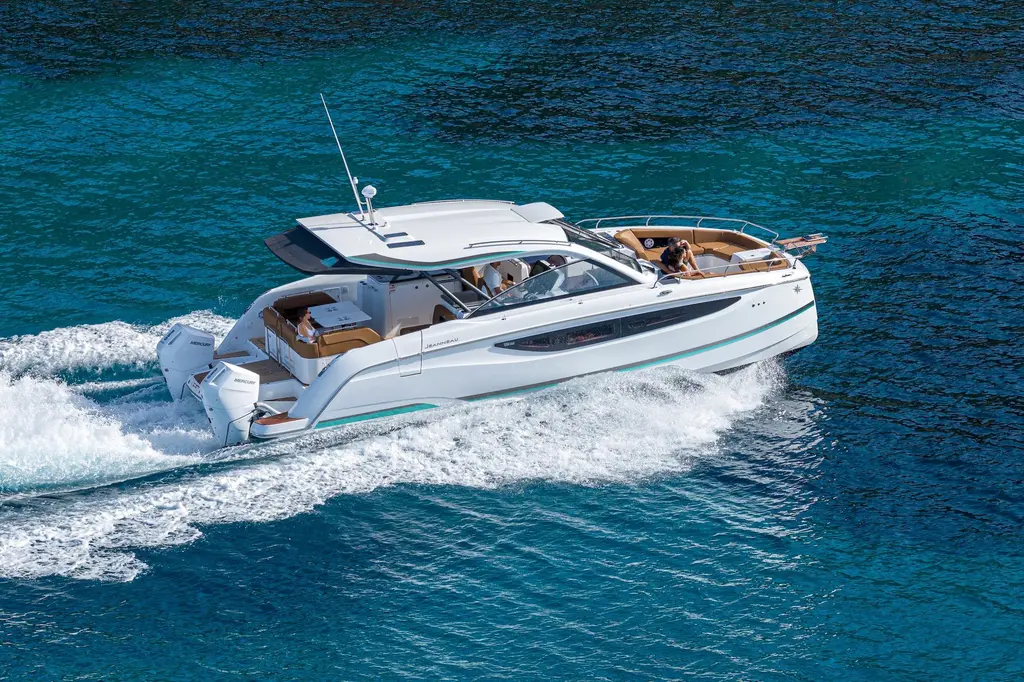 2027 Jeanneau TH38 Yacht For Sale in Chicago IL 2027 Jeanneau TH38 Yacht For Sale in Chicago IL