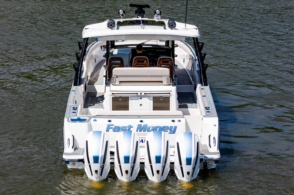 FAST MONEY 2021 Boston Whaler 420 Outrage Yacht For Sale in Osage Beach MO FAST MONEY 2021 Boston Whaler 420 Outrage Yacht For Sale in Osage Beach MO