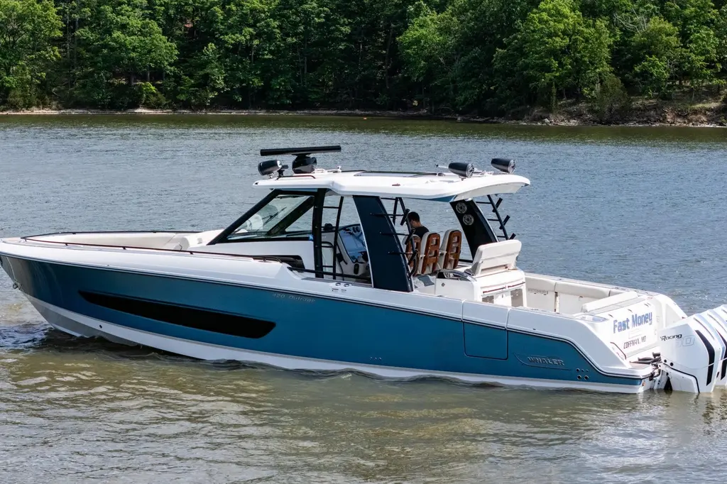 FAST MONEY 2021 Boston Whaler 420 Outrage Yacht For Sale in Osage Beach MO FAST MONEY 2021 Boston Whaler 420 Outrage Yacht For Sale in Osage Beach MO