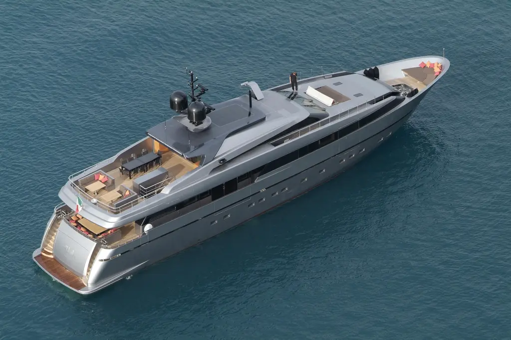 2019 Sanlorenzo 40Alloy Yacht For Sale in Dubai 2019 Sanlorenzo 40Alloy Yacht For Sale in Dubai