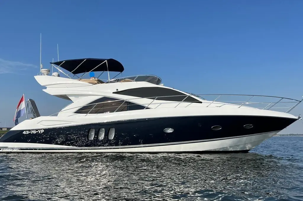 2005 Sunseeker Manhattan 50 Yacht For Sale in Hellevoetsluis 2005 Sunseeker Manhattan 50 Yacht For Sale in Hellevoetsluis
