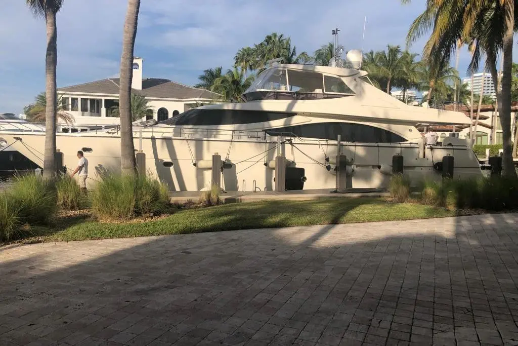 2010 Ferretti Yachts 830 Yacht For Sale in Marmaris 2010 Ferretti Yachts 830 Yacht For Sale in Marmaris