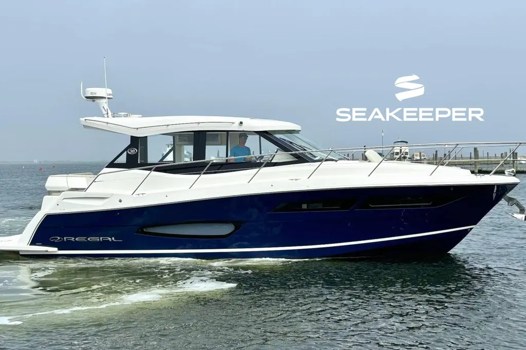 2023 Regal 38 Grande Coupe Yacht For Sale in Mattituck NY 2023 Regal 38 Grande Coupe Yacht For Sale in Mattituck NY