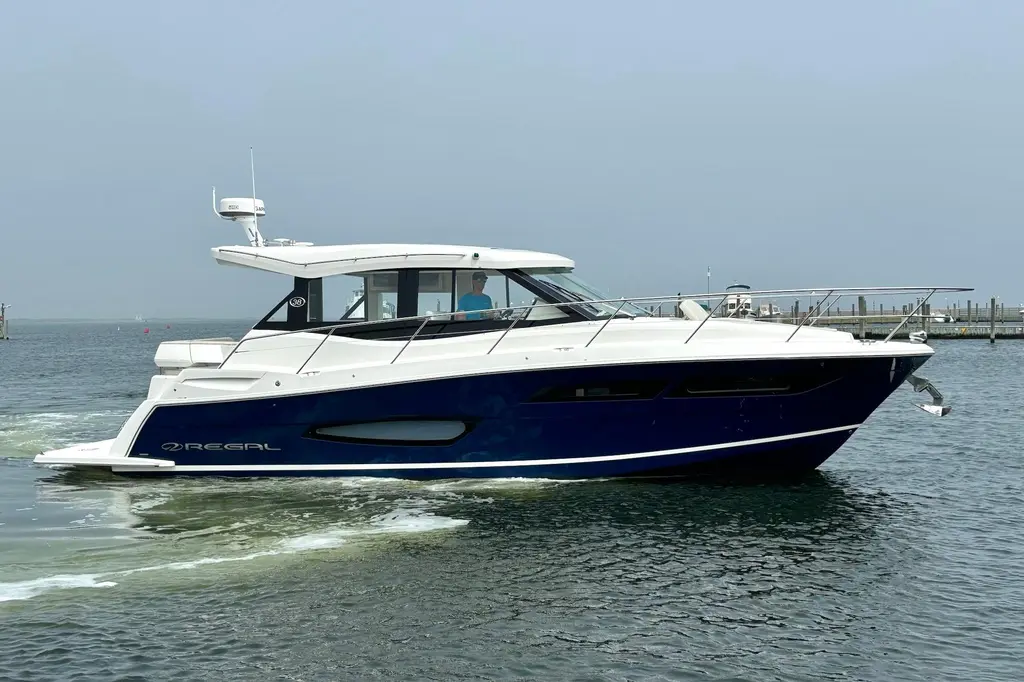 2023 Regal 38 Grande Coupe Yacht For Sale in Mattituck NY 2023 Regal 38 Grande Coupe Yacht For Sale in Mattituck NY