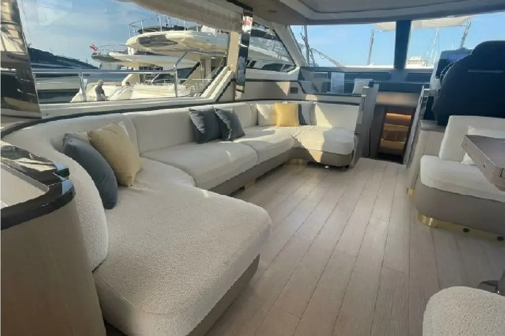 2021 Azimut Fly 60 Yacht For Sale in Nice 2021 Azimut Fly 60 Yacht For Sale in Nice