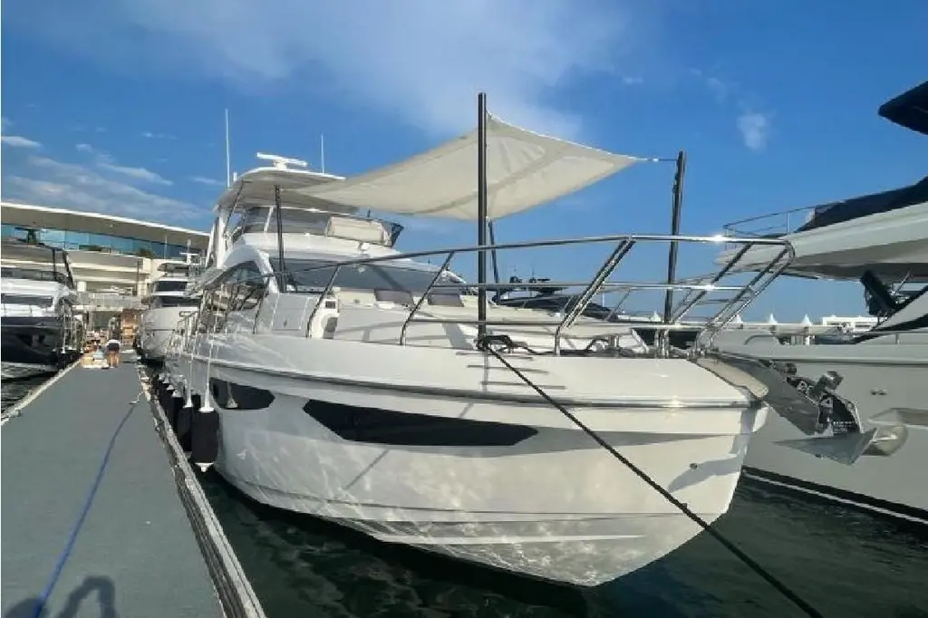 2021 azimut fly 60 nice for sale