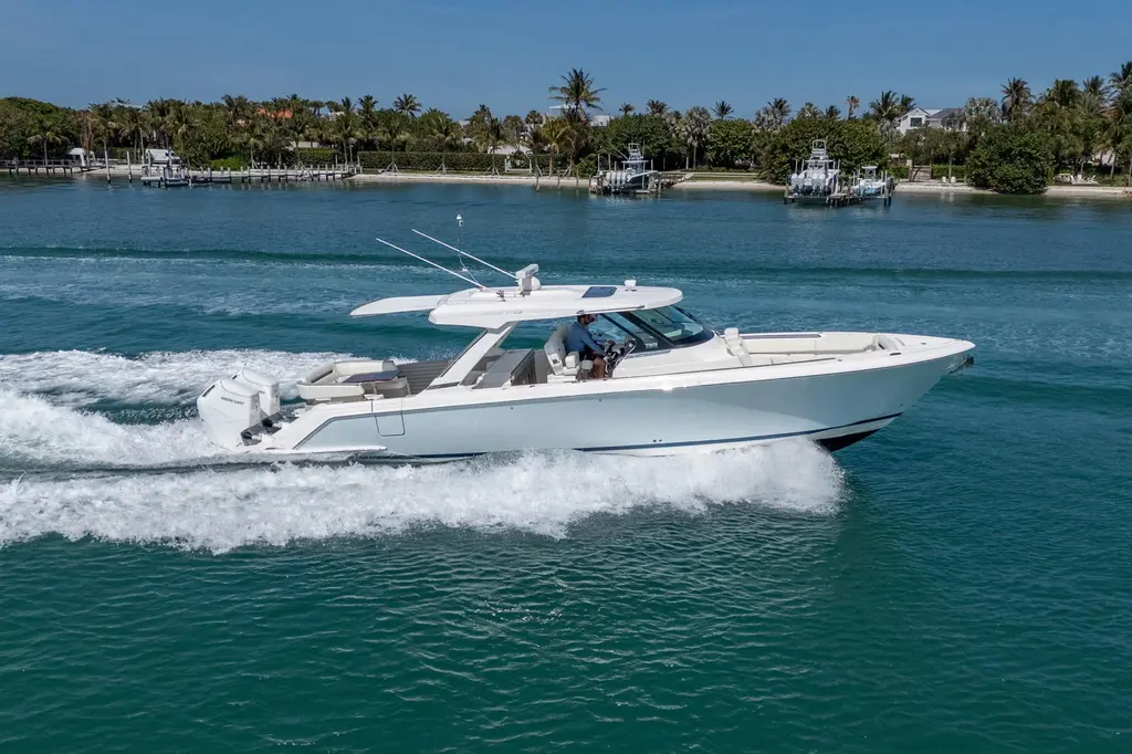 Can't Wait 2024 Tiara Yachts 43 LS Yacht For Sale in Jupiter FL