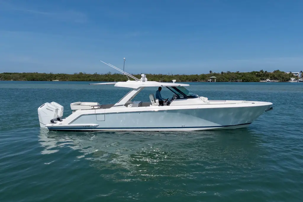 Can't Wait 2024 Tiara Yachts 43 LS Yacht For Sale in Jupiter FL