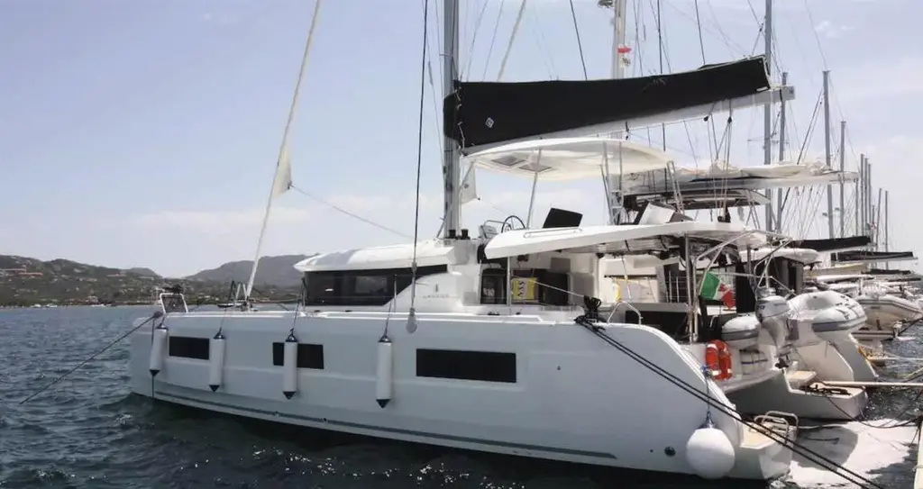 2020 Lagoon 46 Yacht For Sale in Grenada, Caraibi 2020 Lagoon 46 Yacht For Sale in Grenada, Caraibi