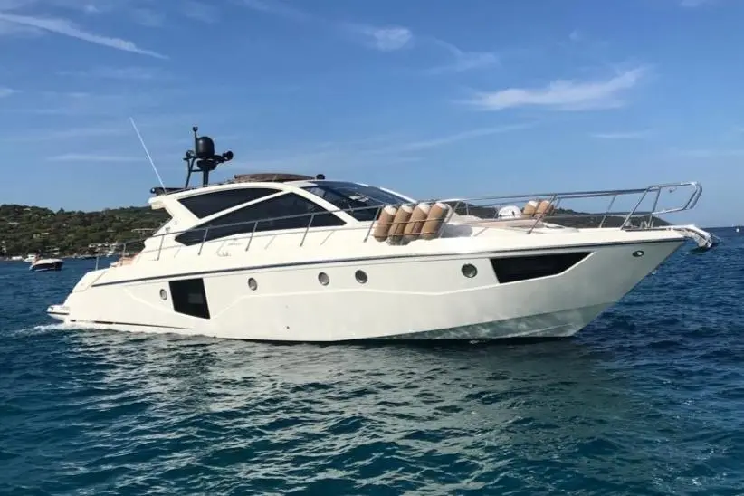 CRANCHI 2019 Cranchi 60 ST Yacht Class Yacht For Sale in Fréjus 83 CRANCHI 2019 Cranchi 60 ST Yacht Class Yacht For Sale in Fréjus 83