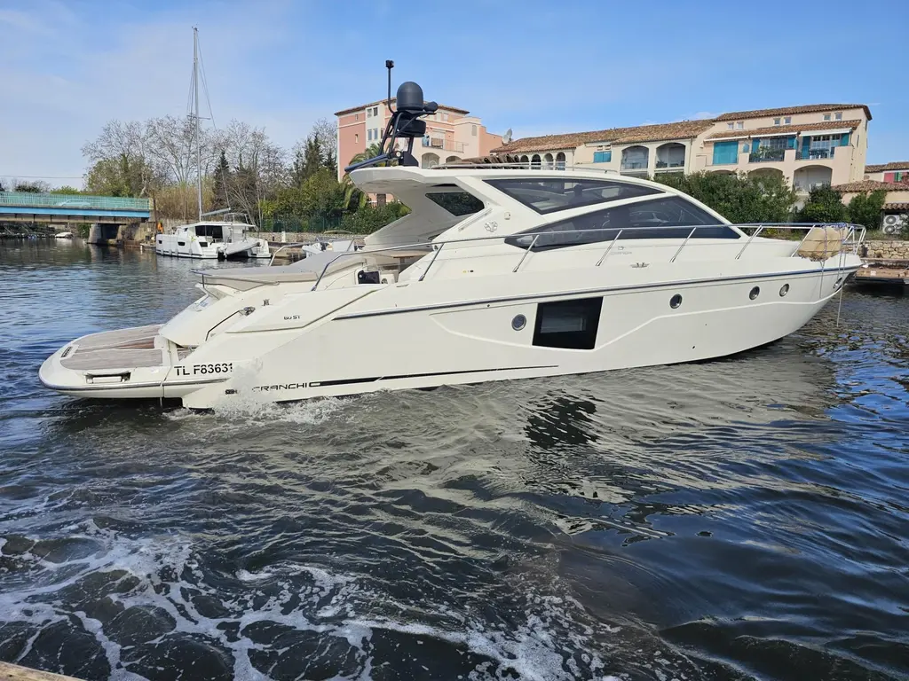 CRANCHI 2019 Cranchi 60 ST Yacht Class Yacht For Sale in Fréjus 83 CRANCHI 2019 Cranchi 60 ST Yacht Class Yacht For Sale in Fréjus 83