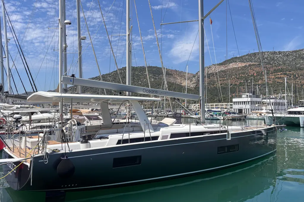 2020 Beneteau Oceanis Yacht 54 Yacht For Sale in Les Botigues ES-B 2020 Beneteau Oceanis Yacht 54 Yacht For Sale in Les Botigues ES-B