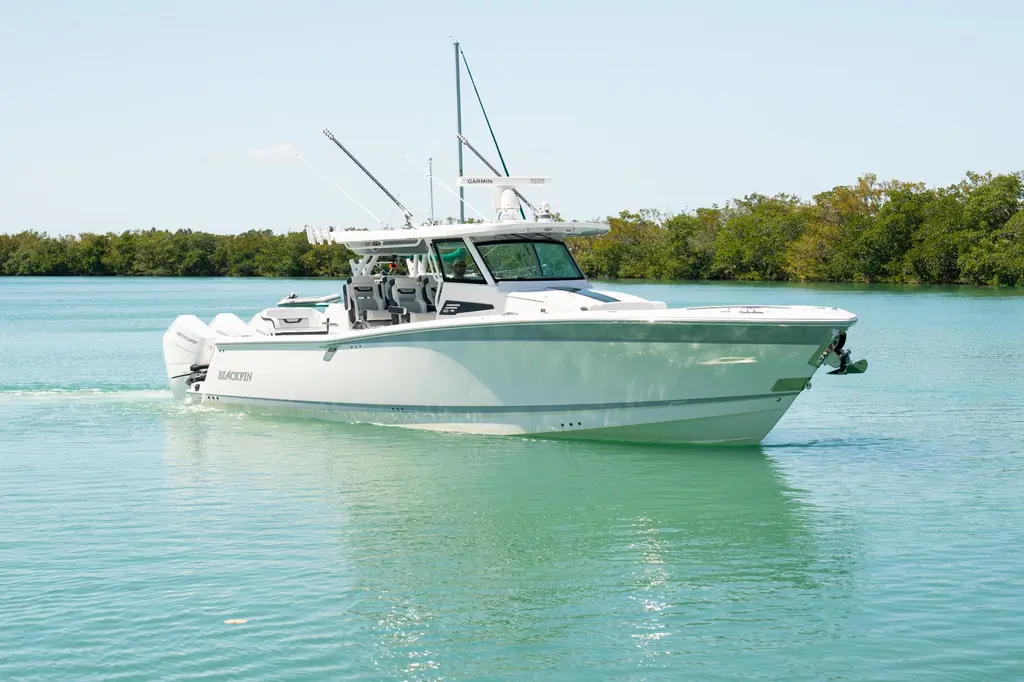 2024 Blackfin 400 CC Yacht For Sale in West Palm Beach FL 2024 Blackfin 400 CC Yacht For Sale in West Palm Beach FL