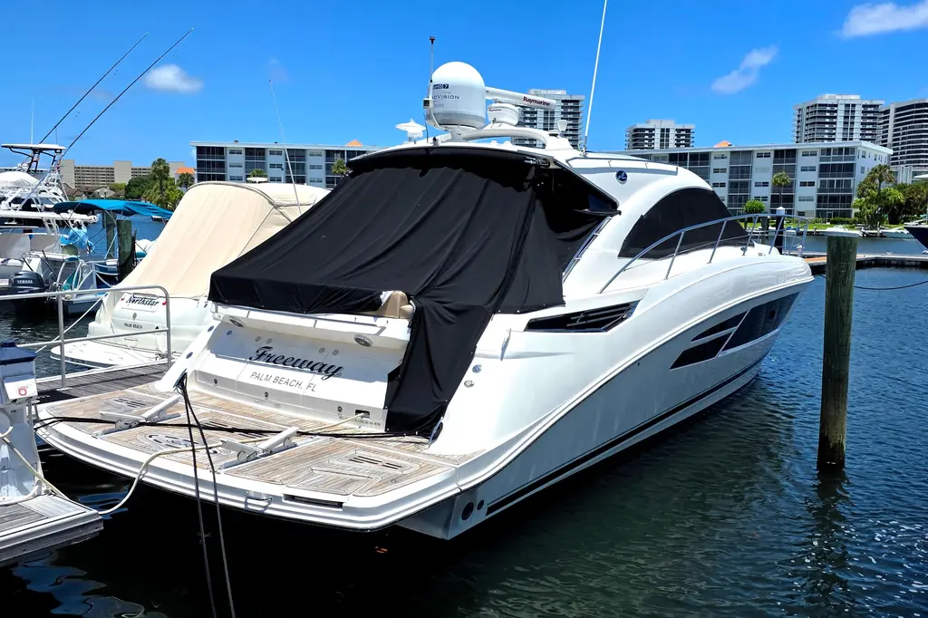 2018 Sea Ray Sundancer 510 Yacht For Sale in North Palm Beach FL 2018 Sea Ray Sundancer 510 Yacht For Sale in North Palm Beach FL