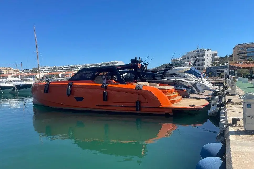 2022 Vanquish Yachts VQ52 Yacht For Sale in Eivissa 2022 Vanquish Yachts VQ52 Yacht For Sale in Eivissa