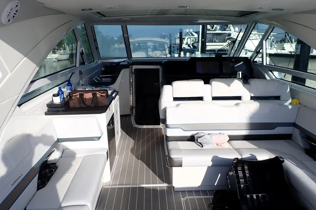 2022 Formula 400 Super Sport Crossover Yacht For Sale in Fort Myers Beach FL 2022 Formula 400 Super Sport Crossover Yacht For Sale in Fort Myers Beach FL