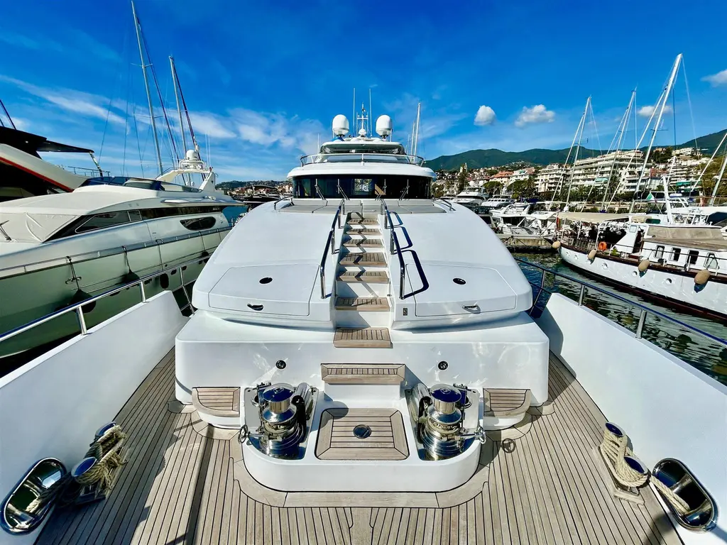 2013 Benetti Delfino 93' Yacht For Sale in Mare Adriatico 2013 Benetti Delfino 93' Yacht For Sale in Mare Adriatico