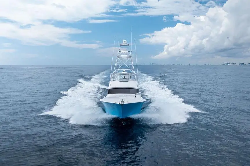 Après 2005 Viking 61 Convertible Yacht For Sale in Jupiter FL