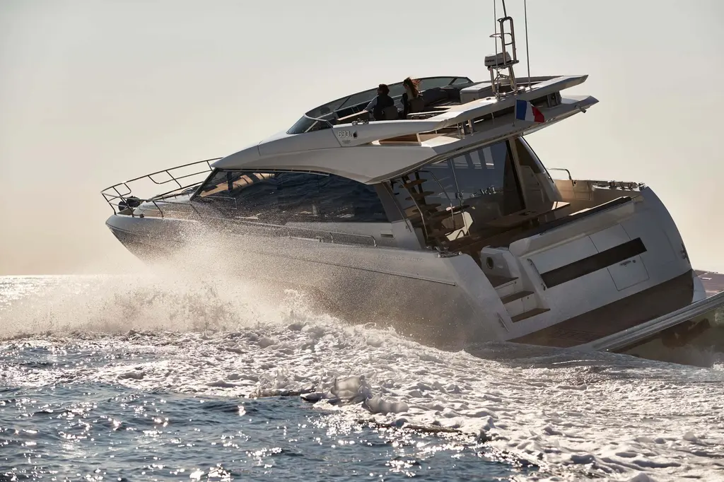 2017 Prestige 680S Yacht For Sale in Istanbul 2017 Prestige 680S Yacht For Sale in Istanbul