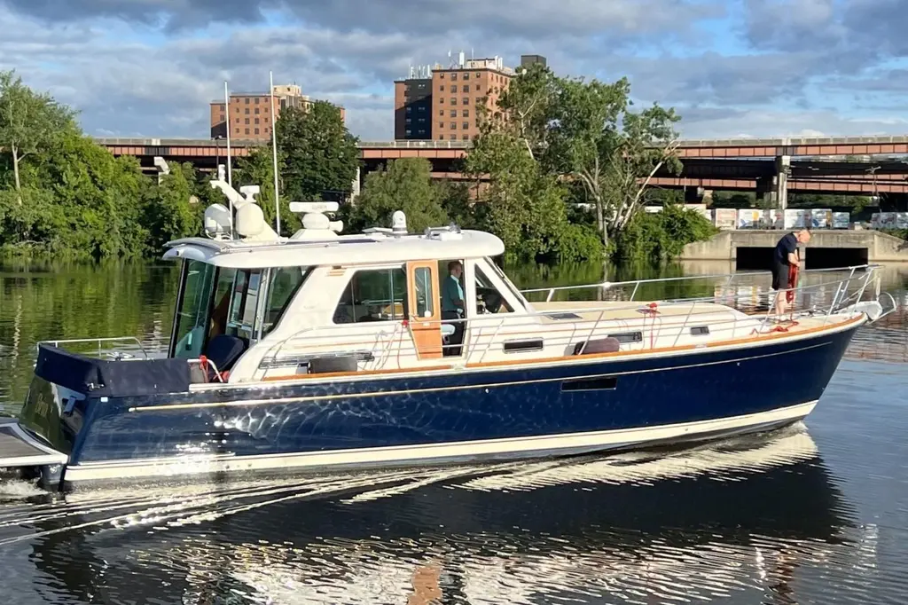 Brio 2012 Sabre 48 Salon Express Yacht For Sale in Marion MA Brio 2012 Sabre 48 Salon Express Yacht For Sale in Marion MA