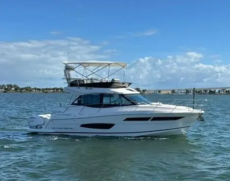 2024 Regal 38 FXO Yacht For Sale in 2024 Regal 38 FXO Yacht For Sale in