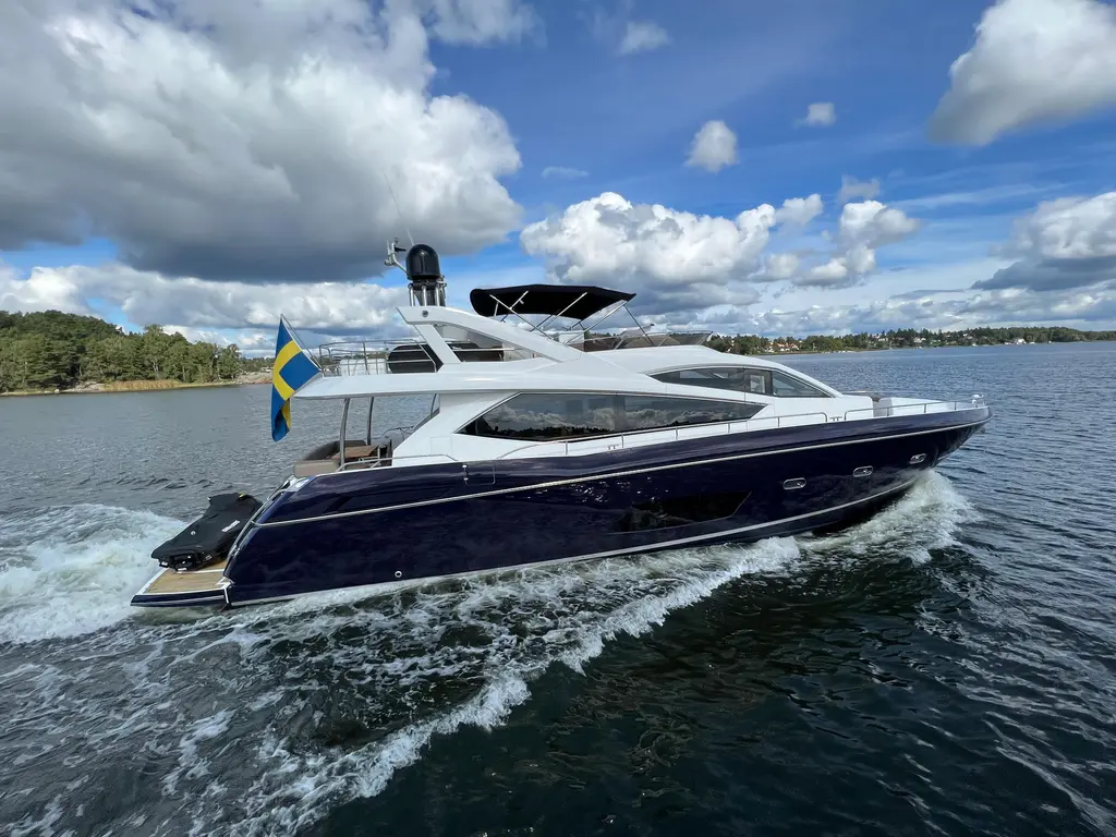 2012 Sunseeker Manhattan 73 Yacht For Sale in Åkersberga