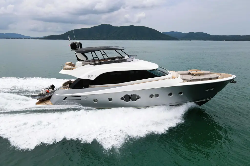 2015 Monte Carlo Yachts MCY 70 Yacht For Sale in Na Chom Thian 2015 Monte Carlo Yachts MCY 70 Yacht For Sale in Na Chom Thian