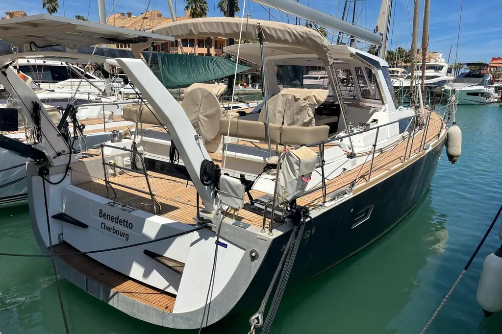 Allures 519 2022 51.9 Yacht For Sale in San Roque ES-CA Allures 519 2022 51.9 Yacht For Sale in San Roque ES-CA