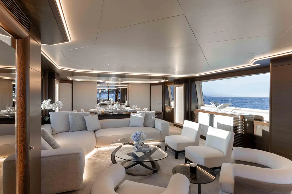 AURA 2006 Alloy Yachts AY32 Yacht For Sale in Monaco AURA 2006 Alloy Yachts AY32 Yacht For Sale in Monaco