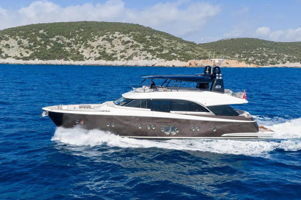 BELLA LUNA 2015 Monte Carlo Yachts MCY 86 Yacht For Sale in Bodrum BELLA LUNA 2015 Monte Carlo Yachts MCY 86 Yacht For Sale in Bodrum