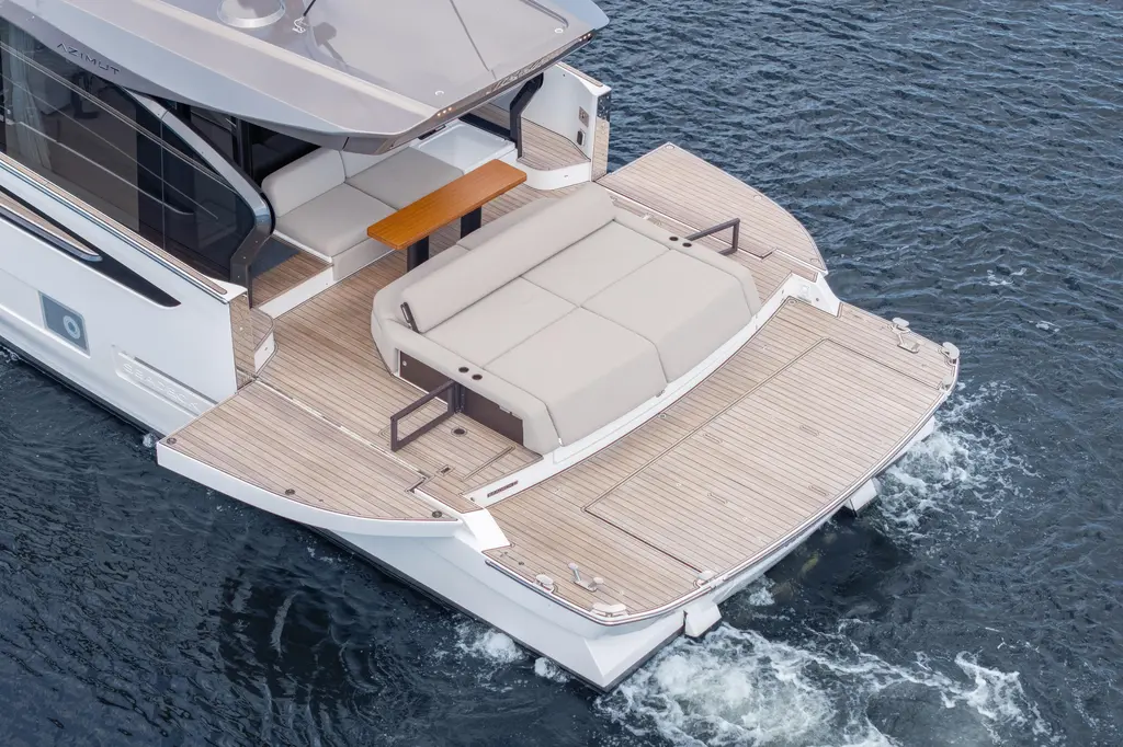 2025 Azimut Seadeck 6 Yacht For Sale in Fort Lauderdale FL 2025 Azimut Seadeck 6 Yacht For Sale in Fort Lauderdale FL