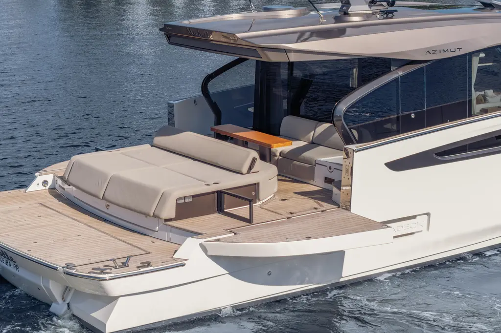 2025 Azimut Seadeck 6 Yacht For Sale in Fort Lauderdale FL 2025 Azimut Seadeck 6 Yacht For Sale in Fort Lauderdale FL