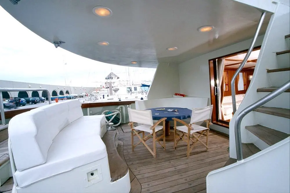 1962 Benetti M. & B. Benetti 33 Tug Explorer Yacht For Sale in Olbia IT-SS 1962 Benetti M. & B. Benetti 33 Tug Explorer Yacht For Sale in Olbia IT-SS