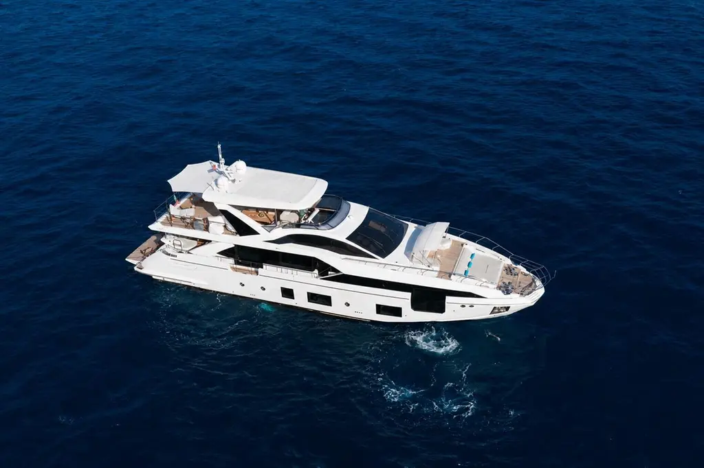 ANA 2018 Azimut Grande 27M Yacht For Sale in Cap-d'Ail ANA 2018 Azimut Grande 27M Yacht For Sale in Cap-d'Ail