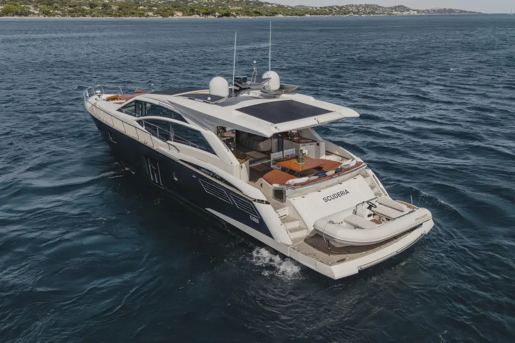 SCUDERIA 2010 Absolute Yachts 70 STY Yacht For Sale in Cogolin 83 SCUDERIA 2010 Absolute Yachts 70 STY Yacht For Sale in Cogolin 83