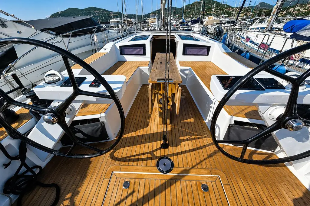 2020 Grand Soleil 42 LC Yacht For Sale in Antibes 2020 Grand Soleil 42 LC Yacht For Sale in Antibes