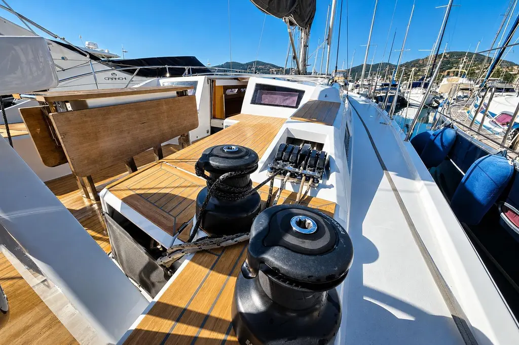 2020 Grand Soleil 42 LC Yacht For Sale in Antibes 2020 Grand Soleil 42 LC Yacht For Sale in Antibes