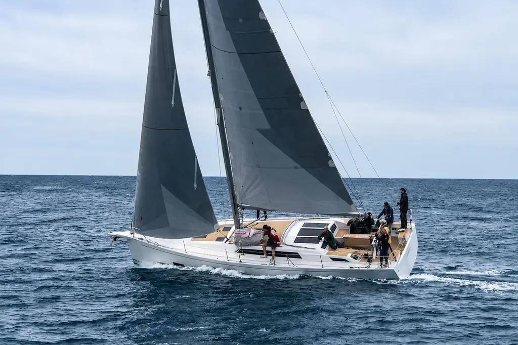 2020 Grand Soleil 42 LC Yacht For Sale in Antibes 2020 Grand Soleil 42 LC Yacht For Sale in Antibes
