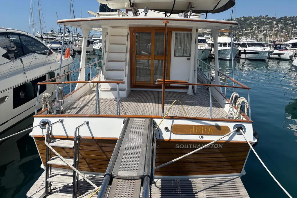 HERA 2002 Grand Banks 52 Europa Yacht For Sale in Cannes HERA 2002 Grand Banks 52 Europa Yacht For Sale in Cannes