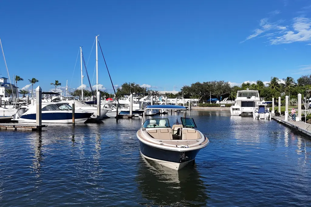 2026 Chris-Craft Launch 35 GT Yacht For Sale in Naples FL 2026 Chris-Craft Launch 35 GT Yacht For Sale in Naples FL