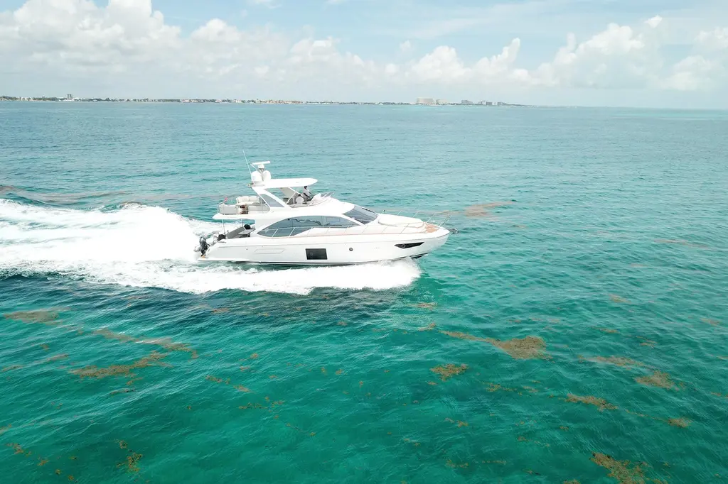 Regina 2021 Azimut 55 Yacht For Sale in Cancun Regina 2021 Azimut 55 Yacht For Sale in Cancun