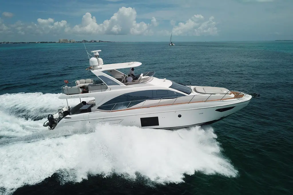 Regina 2021 Azimut 55 Yacht For Sale in Cancun Regina 2021 Azimut 55 Yacht For Sale in Cancun